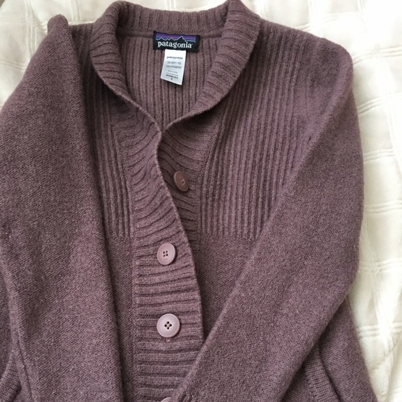 Patagonia wool sweater. - Picture 3 of 6